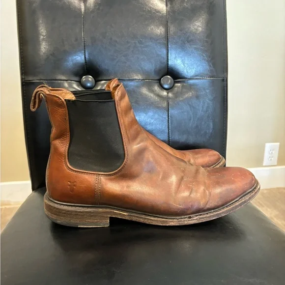 Frye Paul Chelsea leather boots